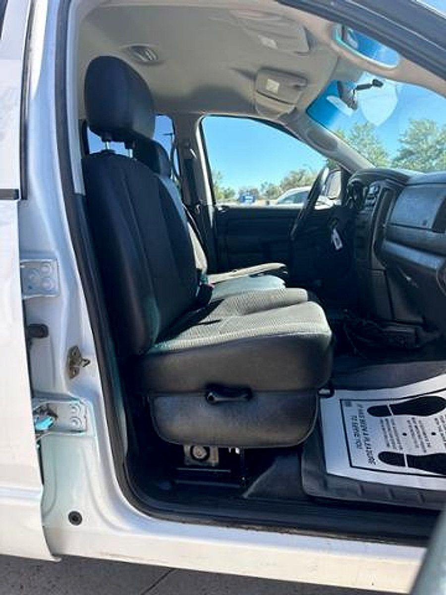 Used 2005 Dodge Ram 2500 Truck ST w/ Trailer Tow Group AWD/4WD image 19
