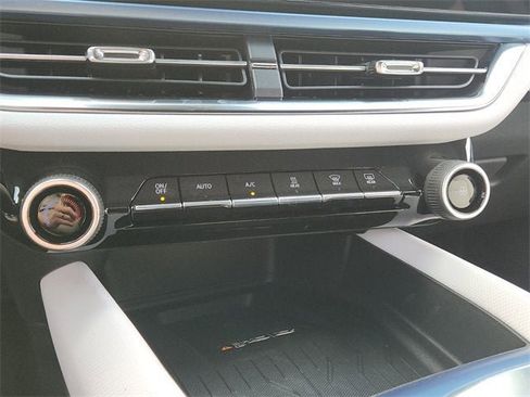 New 2026 Chevrolet Equinox EV LT image 13