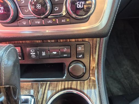 Used 2013 GMC Acadia Denali FWD image 27