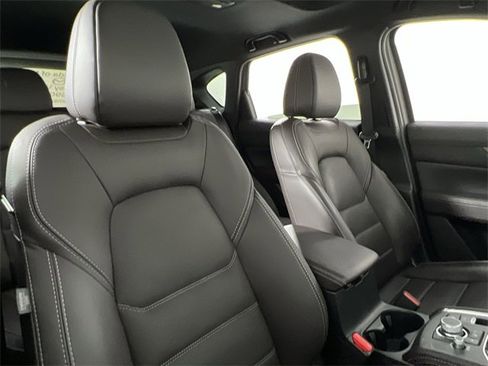 Used 2025 MAZDA CX-5 Signature image 24
