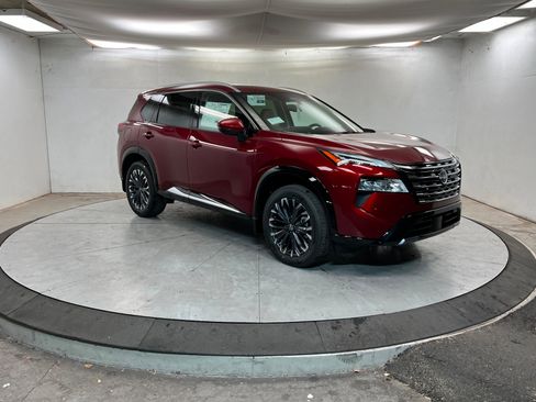 New 2026 Nissan Rogue Platinum w/ Platinum Premium Package image 7