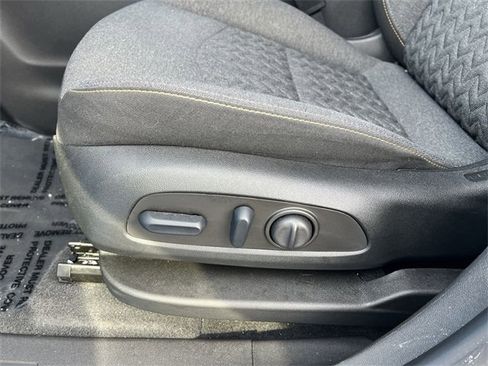 Certified 2024 Chevrolet Equinox LT image 14