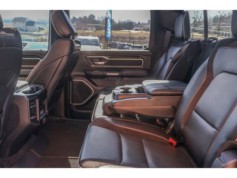 Used 2021 RAM 1500 Laramie w/ Sport Appearance Package image 17