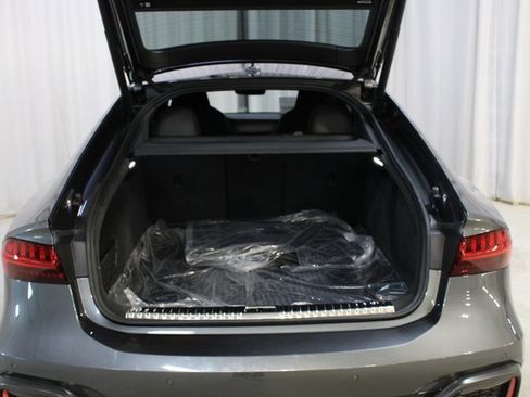 New 2026 Audi RS 7 Performance image 32