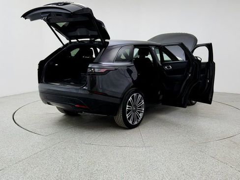 Certified 2025 Land Rover Range Rover Velar Dynamic SE image 11