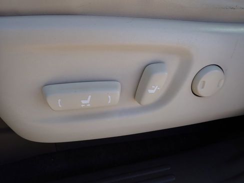 Used 2013 Lexus GX 460 Premium image 14