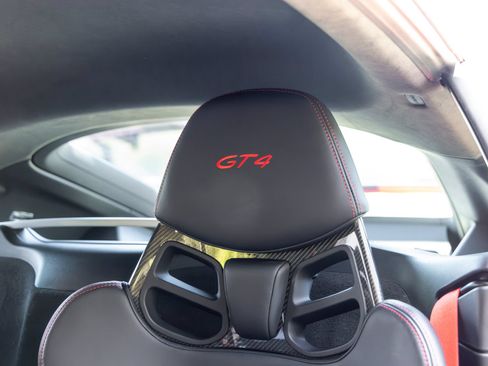 Certified 2023 Porsche 718 Cayman GT4 RWD image 37