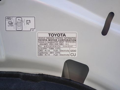 Certified 2024 Toyota bZ4X XLE image 30
