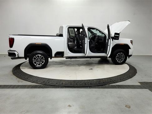 Used 2021 GMC Sierra 2500 AT4 image 16