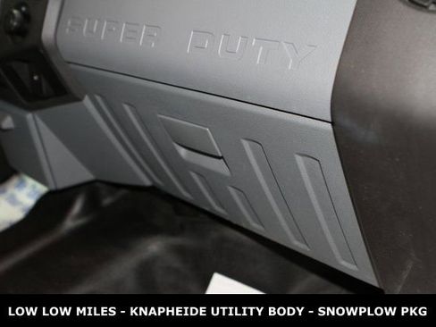 Used 2015 Ford F250 XL w/ Power Equipment Group image 22