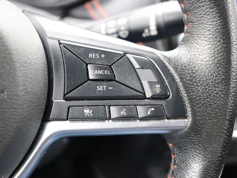 Used 2024 Nissan Versa SR image 28