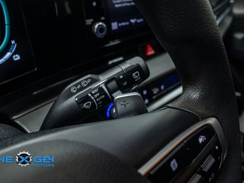 Used 2024 Kia Sportage LX image 17