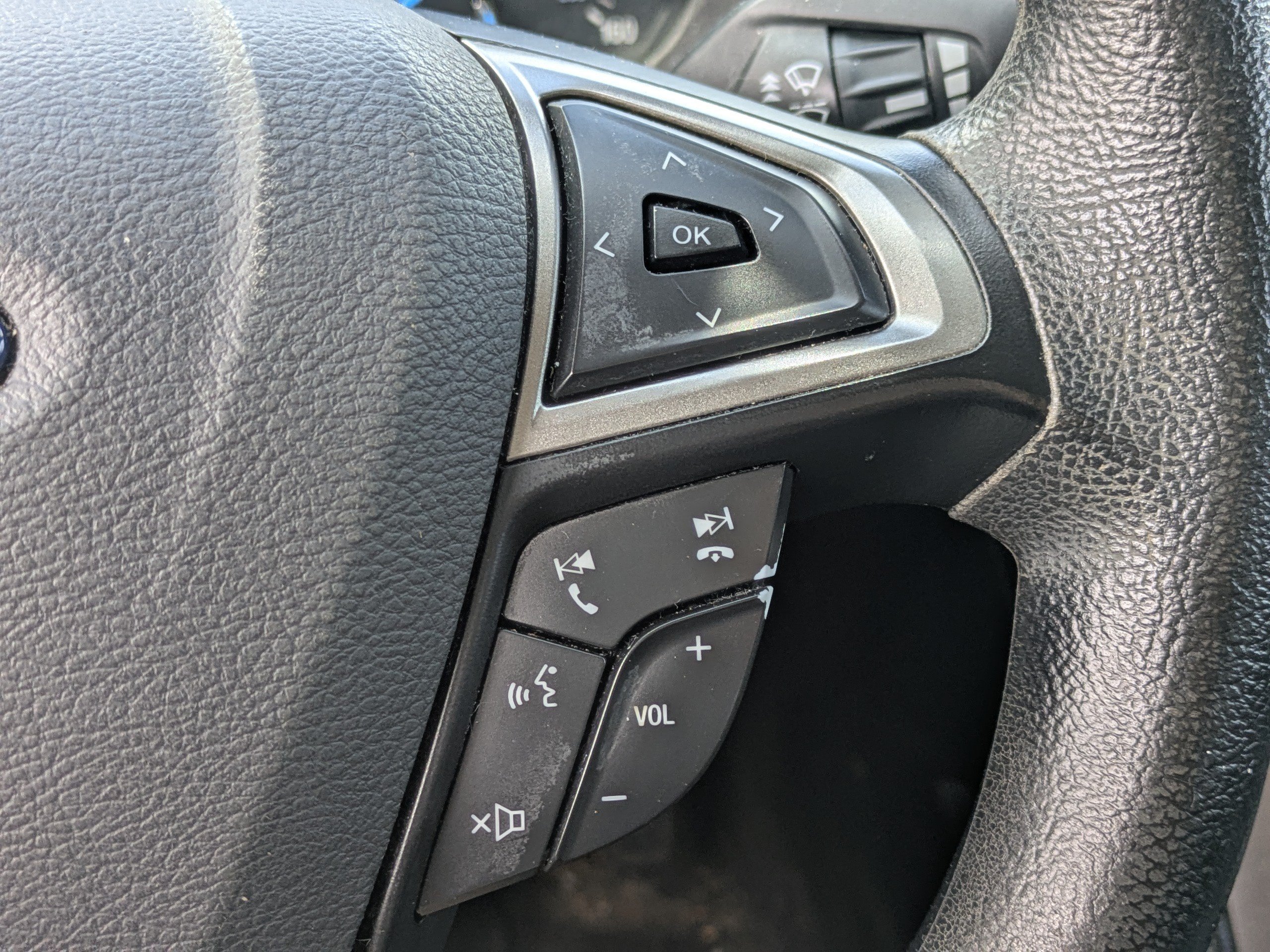 Used 2017 Ford Fusion SE FWD image 22