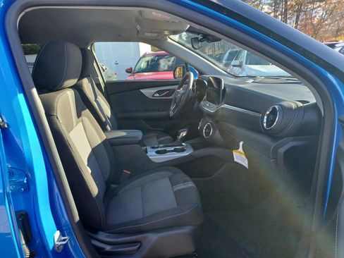 Used 2025 Chevrolet Blazer LT w/ Driver Confidence Package image 16