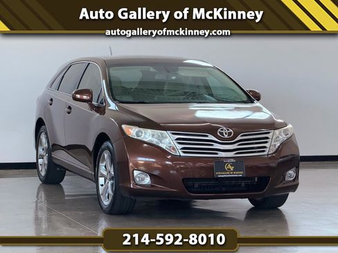 Used 2011 Toyota Venza image 1