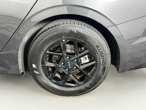 Used 2025 Kia K5 LXS image 11