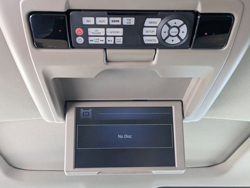 Used 2016 Honda Pilot Elite image 27