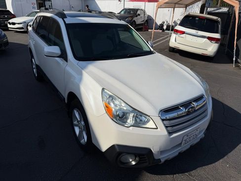 Used 2014 Subaru Outback 2.5i Premium AWD/4WD image 10