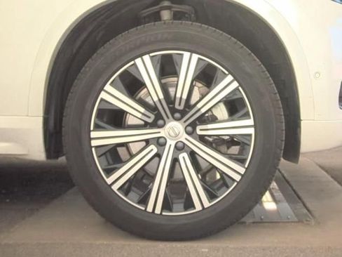 Used 2025 Volvo XC90 B6 Plus AWD/4WD image 9