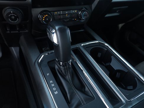 Used 2019 Ford F150 XLT w/ Equipment Group 302A Luxury image 10