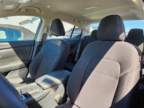 Used 2025 Nissan Sentra S image 18