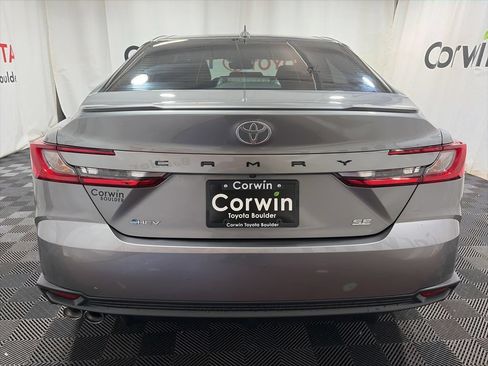 Used 2026 Toyota Camry SE FWD image 7