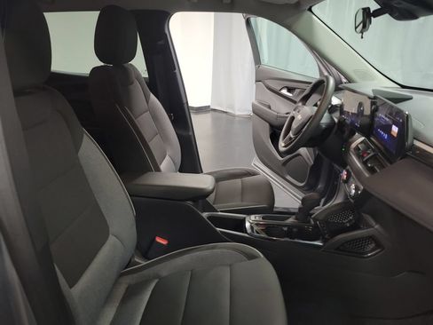 Used 2025 Chevrolet TrailBlazer LT FWD image 28