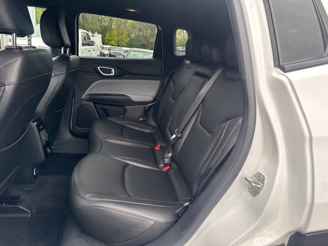 Used 2024 Jeep Compass Latitude AWD/4WD image 13