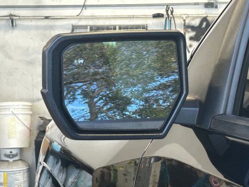 Used 2023 Chevrolet Colorado LT w/ LT Convenience Package image 15