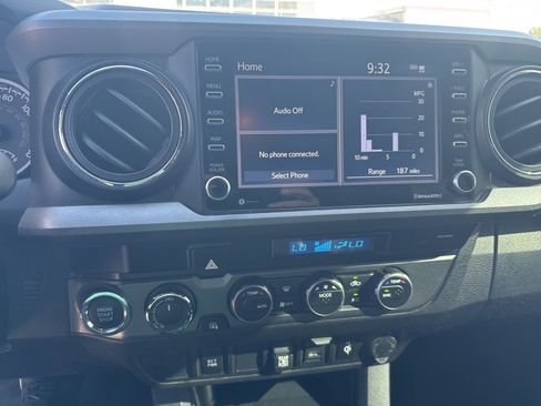 Used 2023 Toyota Tacoma TRD Sport AWD/4WD image 10