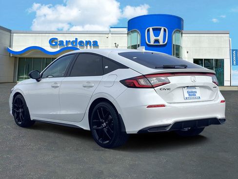 Used 2026 Honda Civic Sport image 4