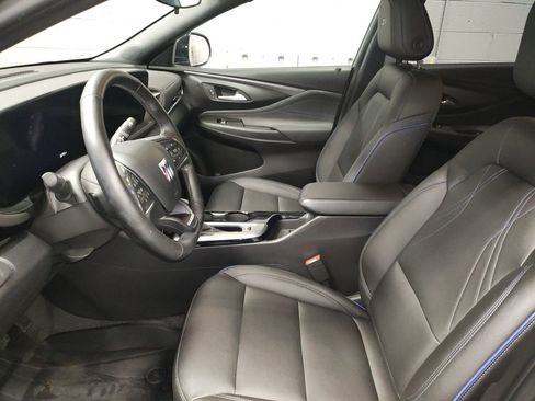 Certified 2025 Buick Envista Sport Touring w/ Convenience I Package image 24