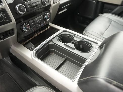 Certified 2019 Ford F250 Lariat w/ Lariat Value Package image 27