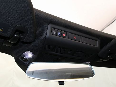 Certified 2023 Chevrolet Corvette Stingray Coupe w/ 1LT image 19