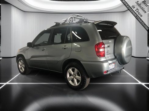Used 2005 Toyota RAV4 2WD image 7