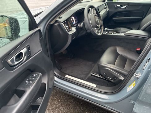 Certified 2024 Volvo XC60 B5 Core w/ Protection Package Premier image 8