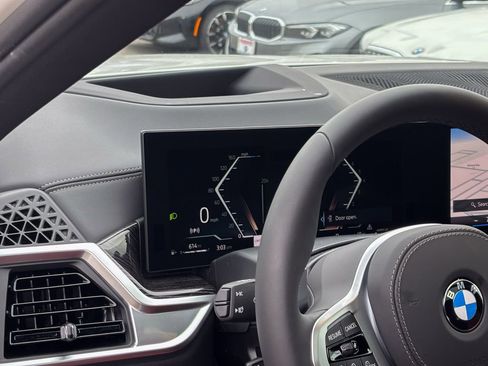 New 2026 BMW X6 xDrive40i image 13