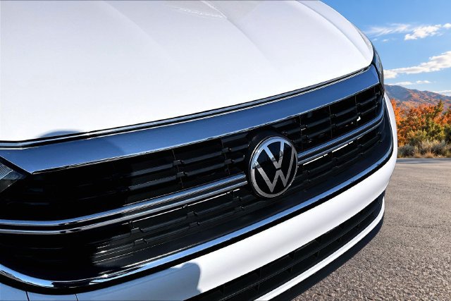 Used 2023 Volkswagen Jetta S FWD image 28