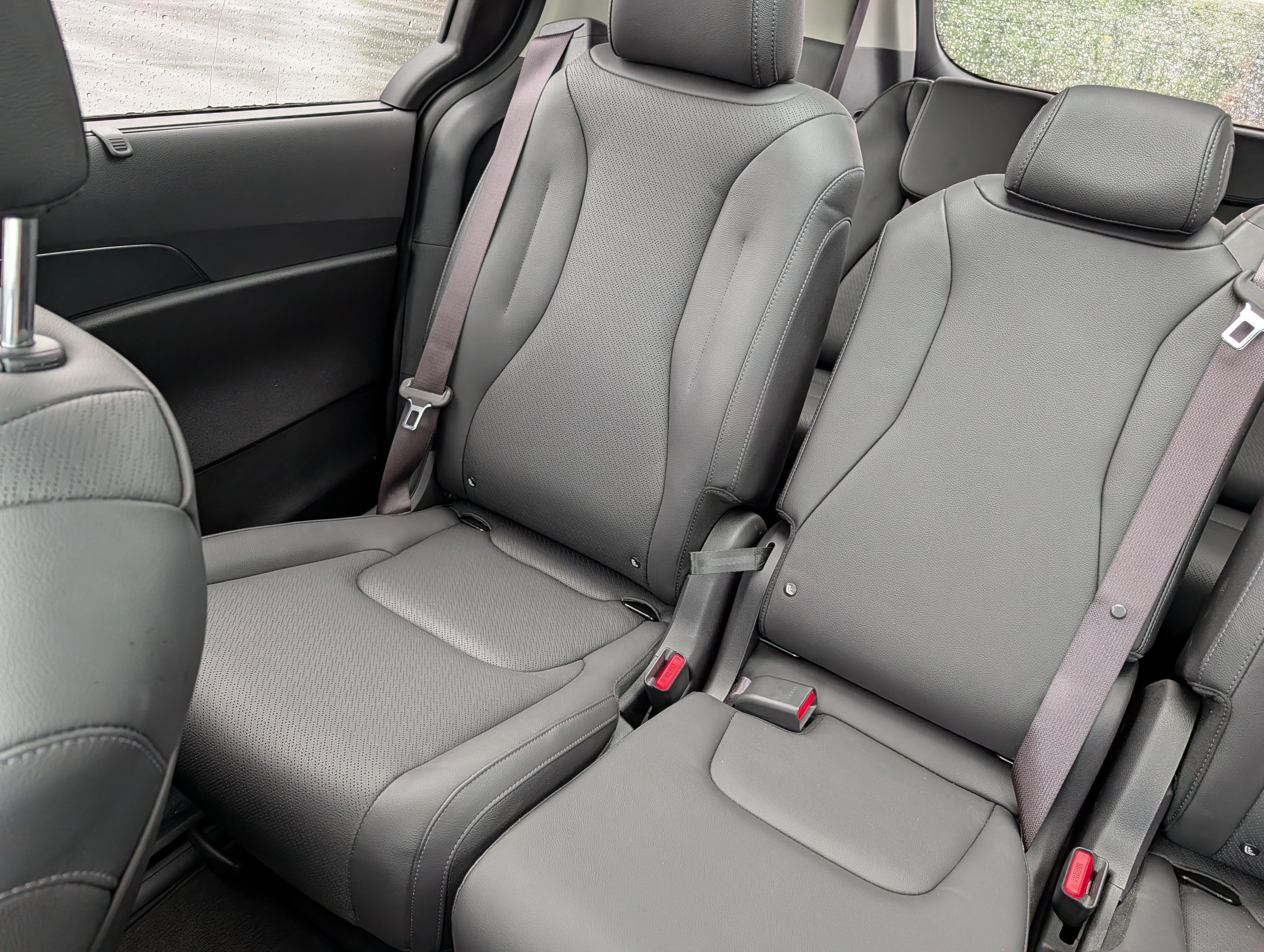 Certified 2025 Kia Carnival SX Prestige FWD image 12