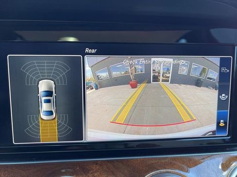 Used 2018 Mercedes-Benz E 300 4MATIC image 31