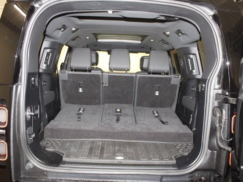 Certified 2024 Land Rover Defender 130 V8 image 41