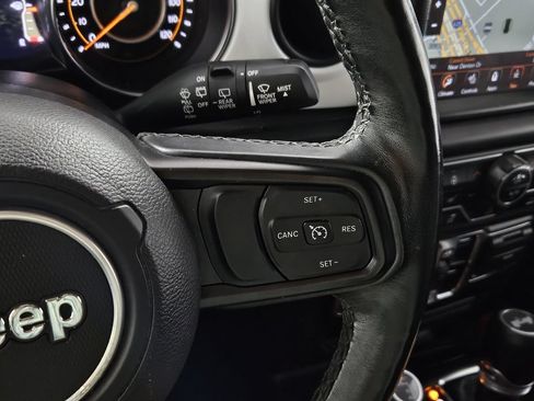 Used 2021 Jeep Wrangler Unlimited Sport AWD/4WD image 21