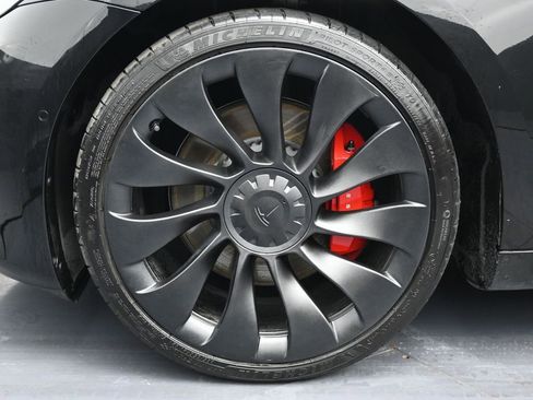 Used 2021 Tesla Model 3 Performance image 10