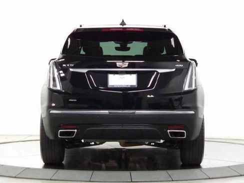 Certified 2022 Cadillac XT5 Sportv w/ Technology Package image 5