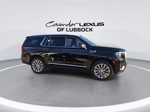 Used 2021 GMC Yukon Denali w/ Denali Premium Package AWD/4WD image 9