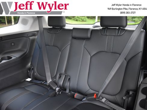 New 2025 Honda Pilot Touring image 15