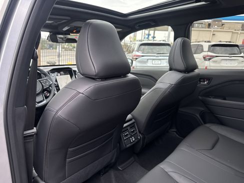 New 2025 Subaru Forester Limited image 29