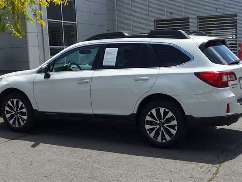 Used 2015 Subaru Outback 2.5i Limited AWD/4WD image 6