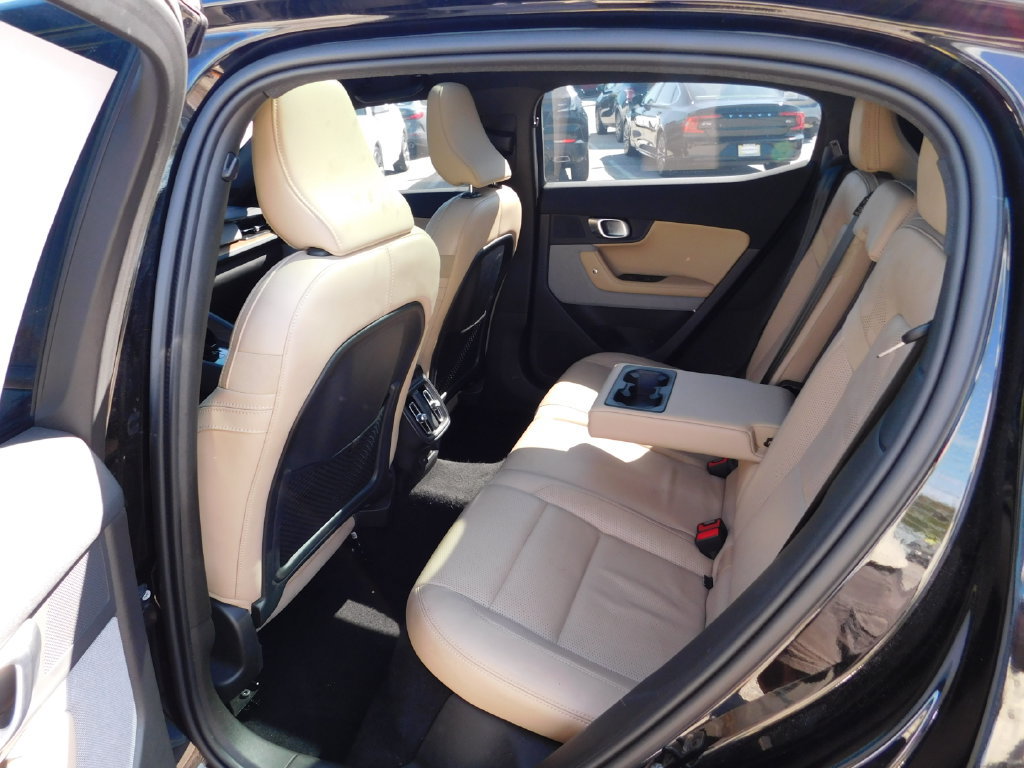 Used 2022 Polestar Polestar 2 w/ Plus Package AWD/4WD image 13