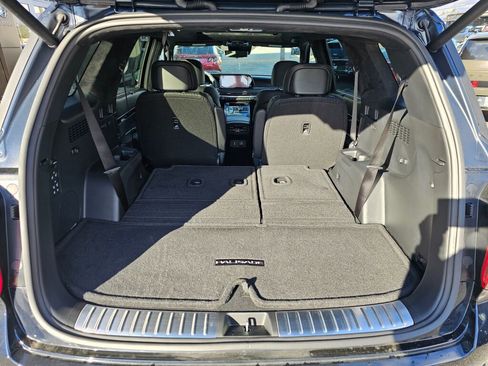 Used 2024 Hyundai Palisade Calligraphy image 15